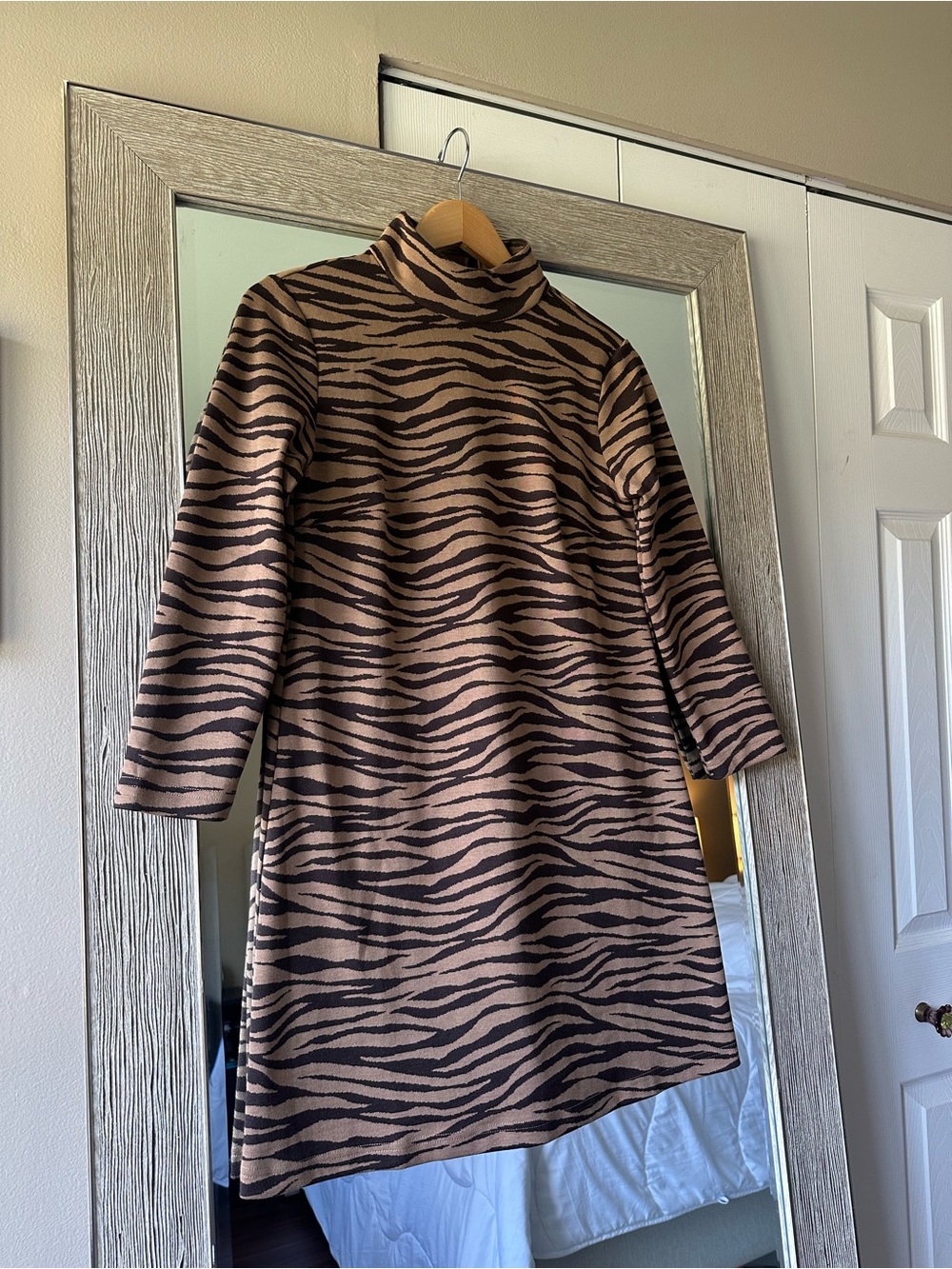 Tuckernuck Brown Zebra-Print Shift Mock Neck Mini Dress Size XS NWT